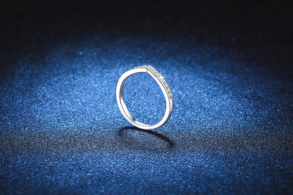 Liuvelle Light Whisper Modern Minimalist Diamond Ring, Classic Style
