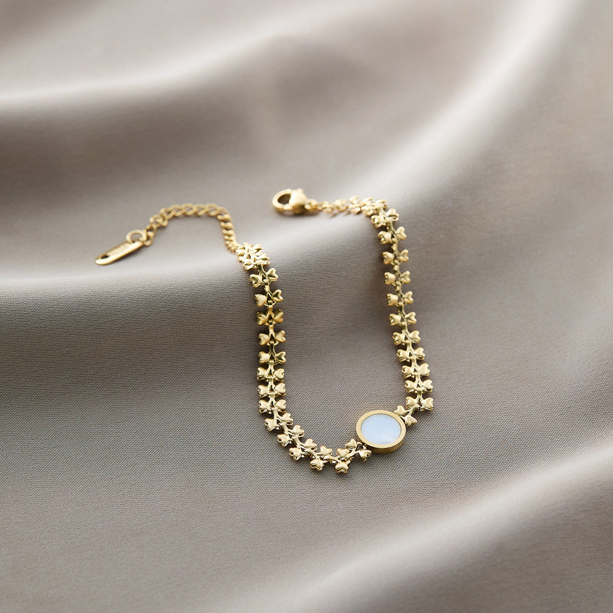 Liuvelle 18K Gold Multi-Style Bracelets – Perfect for Stacking & Everyday Wear
