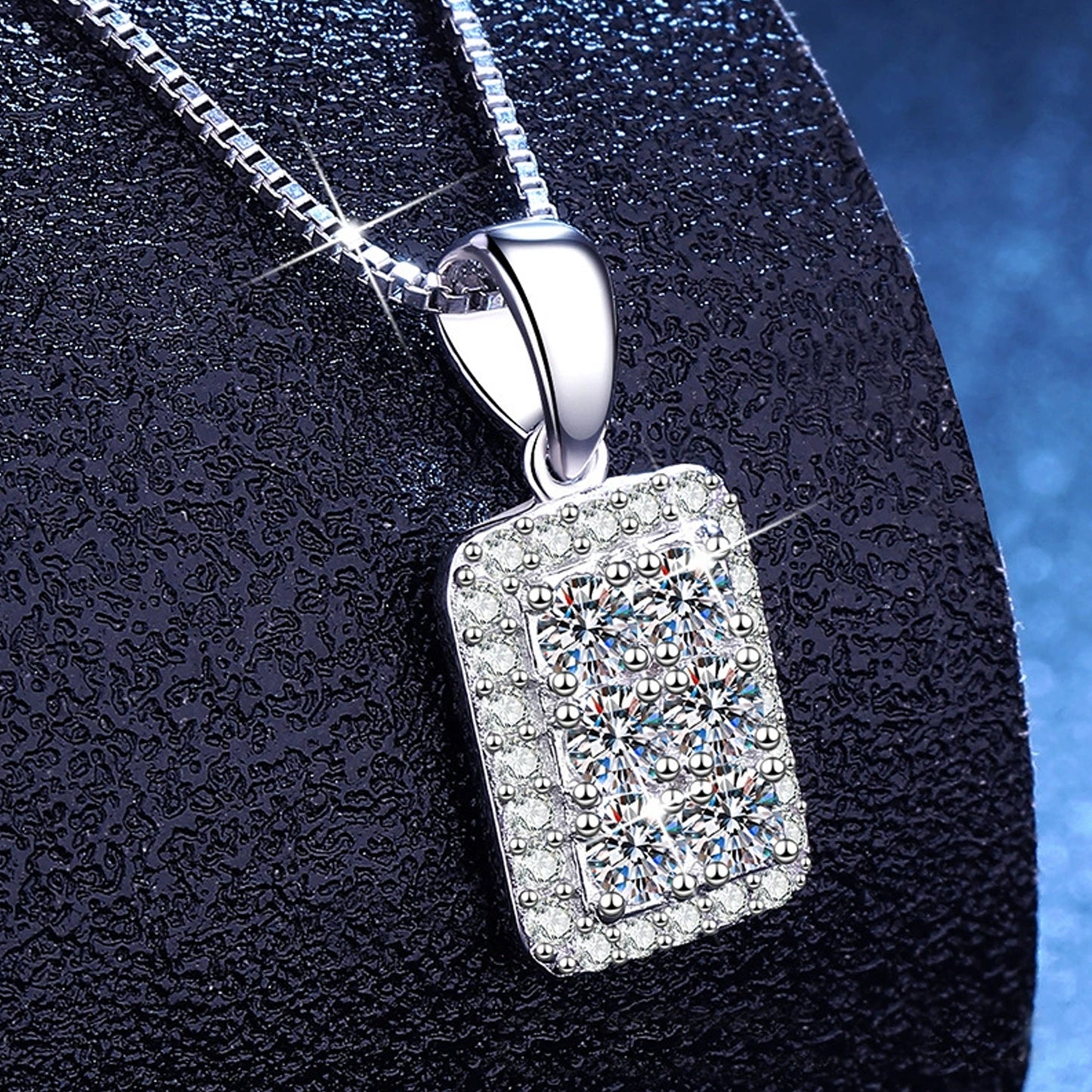 Liuvelle Eternal Square Diamond Pendant – Timeless Elegance Necklace