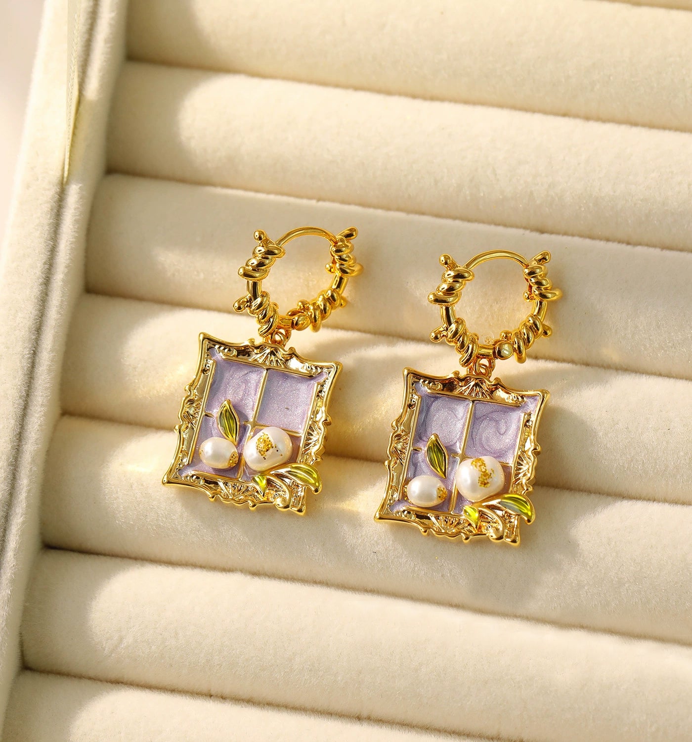 Liuvelle Monet Garden Collection: Baroque Natural Pearl Earrings