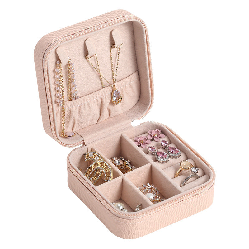 Liuvelle Travel Jewelry Box - Stylish Minimalist Organizer for Easy Storage