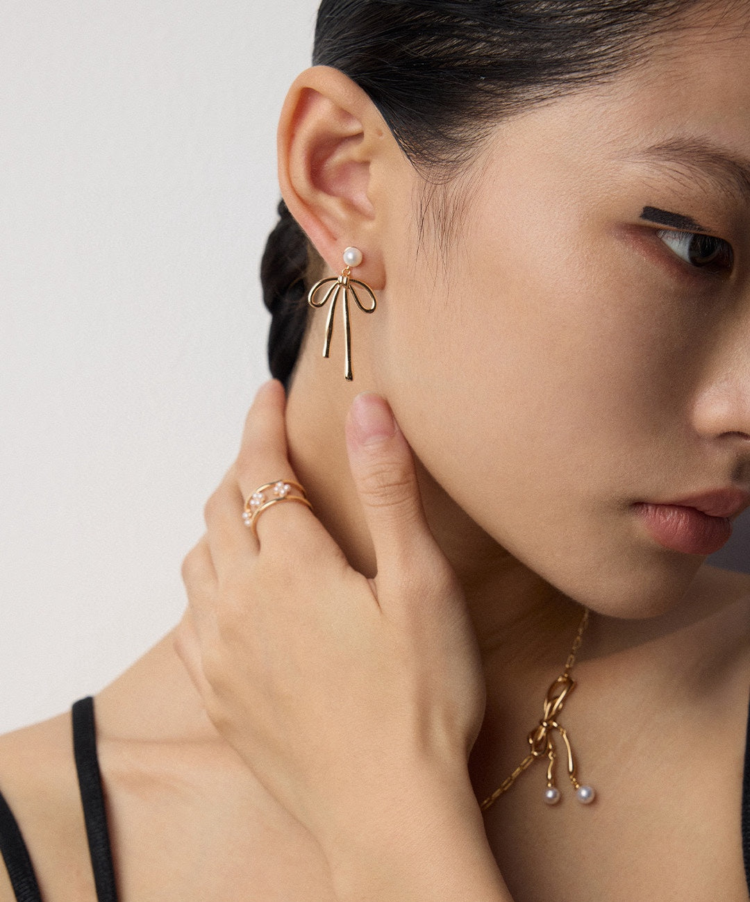 S925 Silver Natural Pearl Bow Earrings - Vintage Style