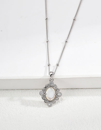 925 Silver Palace Style Amethyst Necklace White gold