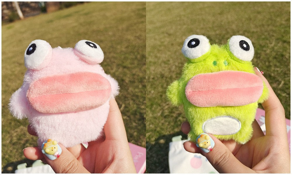 Cute Cartoon Frog Keychain - Big Eyes Sausage Mouth Frog Bag Charm Pendant Green