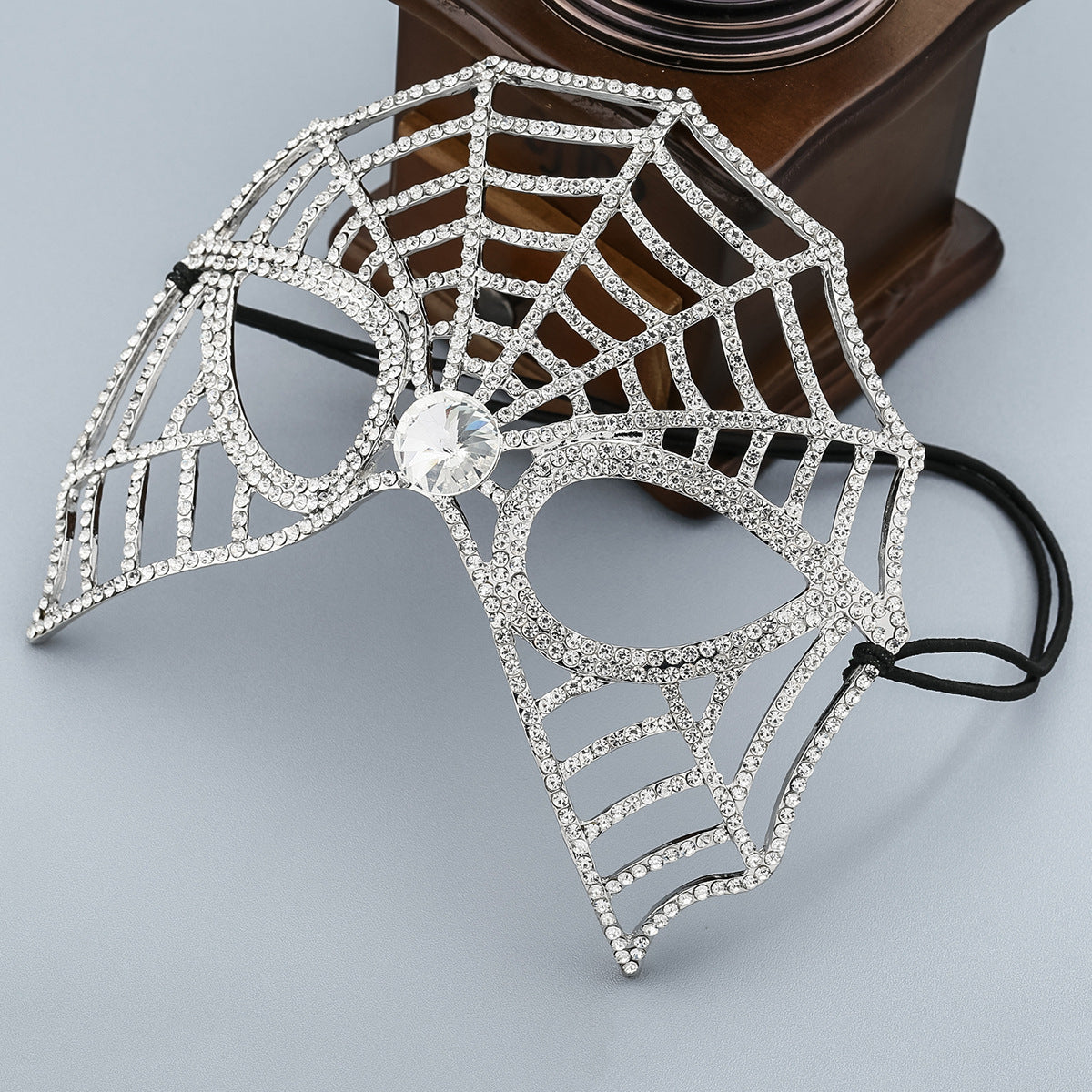 Elegant Half Face Mask for Halloween Parties & Dance Events