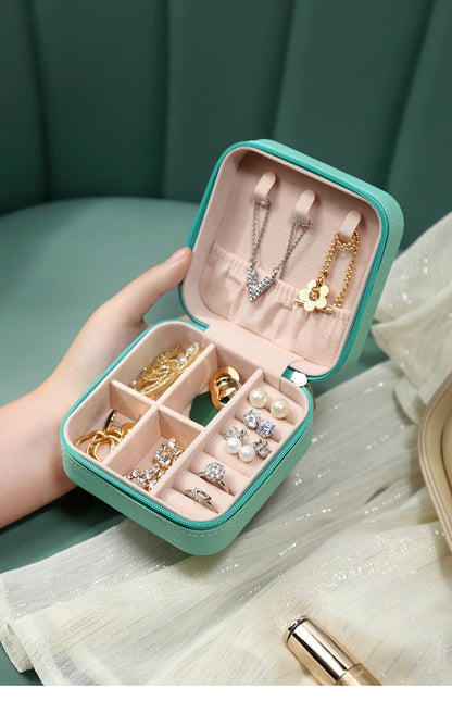 Liuvelle Travel Jewelry Box - Stylish Minimalist Organizer for Easy Storage