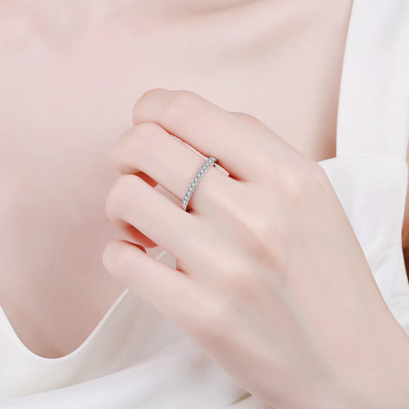 Liuvelle Sterling Silver Minimalist Ring with 22pt Diamond