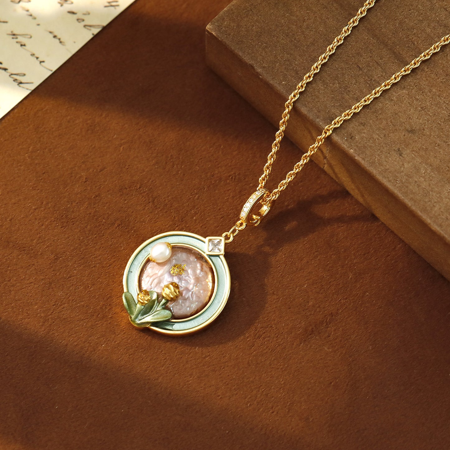 Liuvelle Monet Garden Series 18K Gold Pearl Necklace – Handmade Light Luxury Jewelry for Women, Elegant French Vintage High-End Gift