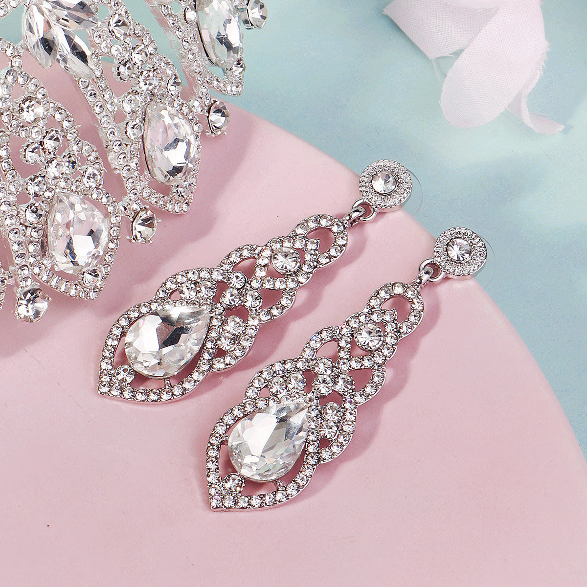 LIUVELLE Bridal Two-Piece Set – Teardrop Diamond Earrings with Crown